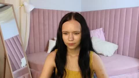 kira_bliss_ online show from July 19, 2:36 am