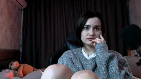 Kira  follow me  online show from May 16, 12:13 am