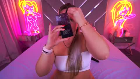 Kira online show from November 25, 2:25 am