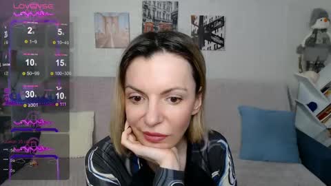 Snapshot of kiramartins_cat chatting on December 23, 4:22 am kiramartins cat online show from December 23, 4:22 am
