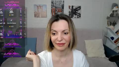Snapshot of kiramartins_cat chatting on December 20, 6:24 pm kiramartins cat online show from December 20, 6:24 pm