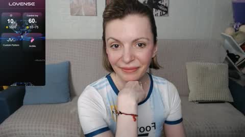 kiramartins cat online show from January 15, 7:09 pm