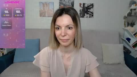 Snapshot of kiramartins_cat chatting on February 2, 3:54 am kiramartins cat online show from February 2, 3:54 am