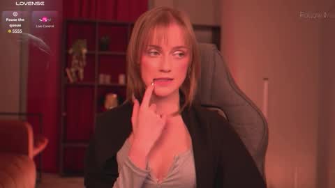 Kira online show from January 17, 7:10 pm