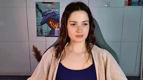 kiravair online show from February 14, 2:30 pm