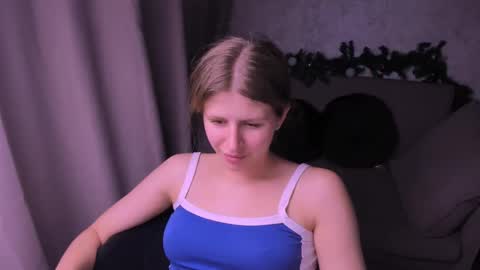 Snapshot of kirraa_ chatting on January 10, 9:10 pm Kira online show from January 10, 9:10 pm