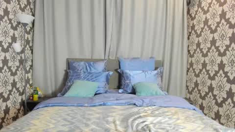 Snapshot of kirraa_ chatting on September 25, 8:06 pm Kira online show from September 25, 8:06 pm