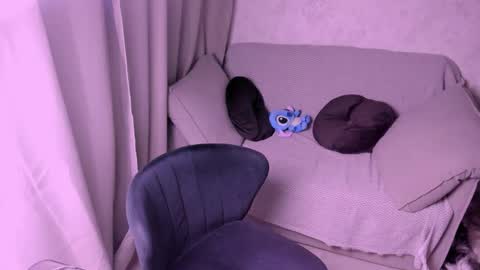 Snapshot of kirraa_ chatting on February 23, 7:45 pm Kira online show from February 23, 7:45 pm