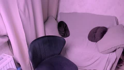 Snapshot of kirraa_ chatting on February 26, 7:51 pm Kira online show from February 26, 7:51 pm