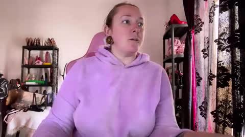 kissica online show from March 4, 2:34 pm