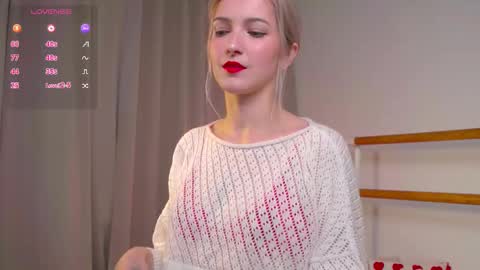 Snapshot of kisskiss_muah chatting on September 23, 2:26 pm Kate online show from September 23, 2:26 pm