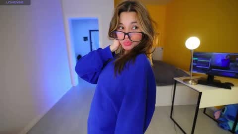 Snapshot of kissmesloww chatting on October 17, 2:31 pm Snezhana online show from October 17, 2:31 pm