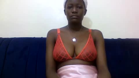 Snapshot of kissybabe01 chatting on October 6, 6:45 pm kissybabe01 online show from October 6, 6:45 pm