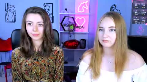 Snapshot of kitniss_dreamy chatting on September 26, 12:36 pm kitniss online show from September 26, 12:36 pm