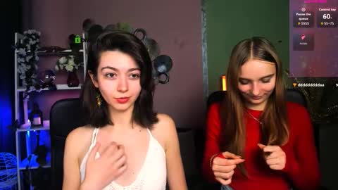 kitniss online show from November 25, 1:57 pm