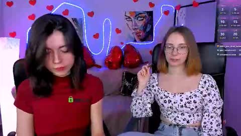kitniss online show from February 11, 2:51 pm