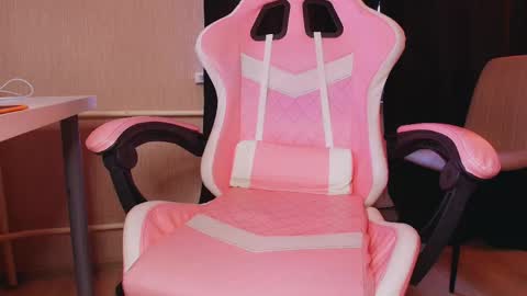 kitoruecute online show from April 26, 4:05 pm