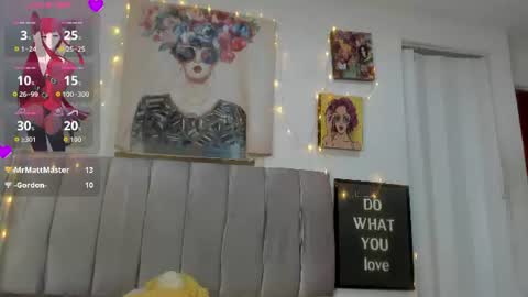  KITTY online show from July 29, 8:53 pm