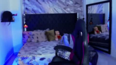 Kitty online show from August 4, 11:49 am