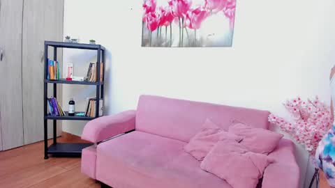 kitty_f00x online show from May 31, 7:15 pm