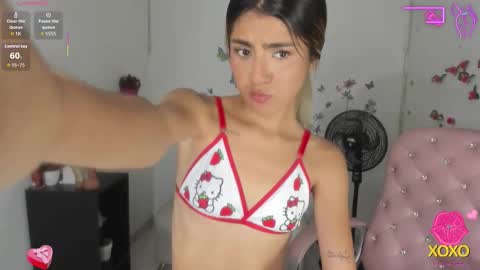 Snapshot of kitty_girl8 chatting on October 20, 7:50 pm kitty online show from October 20, 7:50 pm