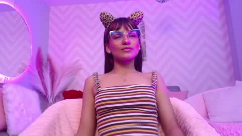 Snapshot of kitty_madness chatting on September 21, 12:59 pm KITTY online show from September 21, 12:59 pm
