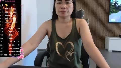 kittybabe0528 online show from August 3, 7:12 am