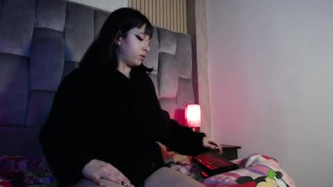 Snapshot of kittyhouse_hs chatting on February 5, 2:08 am kittyhouse_hs online show from February 5, 2:08 am
