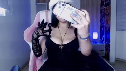 kittyhouse_hs online show from June 24, 9:03 pm