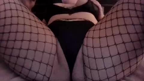 Snapshot of kittykatt133 chatting on December 23, 2:13 am Kitty Katt online show from December 23, 2:13 am