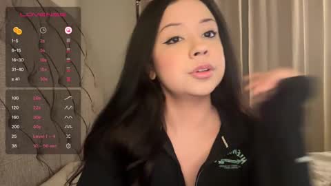 Snapshot of kittymia8 chatting on February 12, 6:19 am mia online show from February 12, 6:19 am