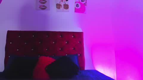 kitty online show from July 10, 6:41 pm