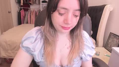kittywantslove23 online show from April 2, 7:22 pm