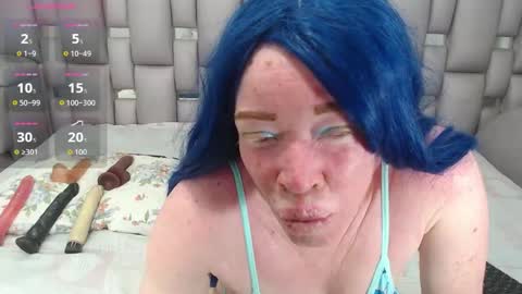 Snapshot of kittywhiteass chatting on September 17, 3:04 am kittywhiteass online show from September 17, 3:04 am