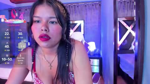 Snapshot of kittyy_babee chatting on October 12, 2:08 pm kitty online show from October 12, 2:08 pm