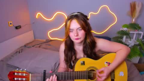 Snapshot of kittyy_rinna chatting on October 10, 1:32 am Rina online show from October 10, 1:32 am