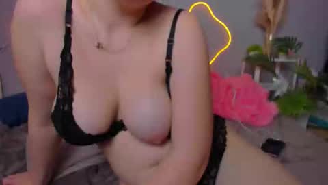 Snapshot of kittyy_rinna chatting on September 27, 2:19 am Rina online show from September 27, 2:19 am