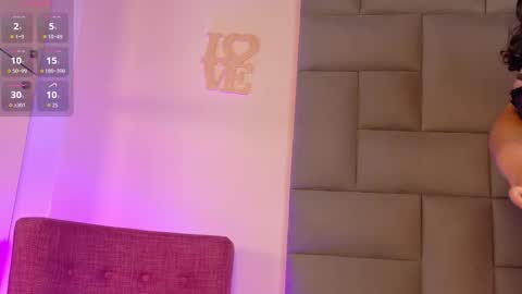 Kitty Hill online show from November 9, 5:25 am