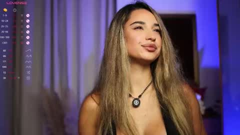 Snapshot of kity_sweet chatting on October 10, 6:57 pm Erika online show from October 10, 6:57 pm