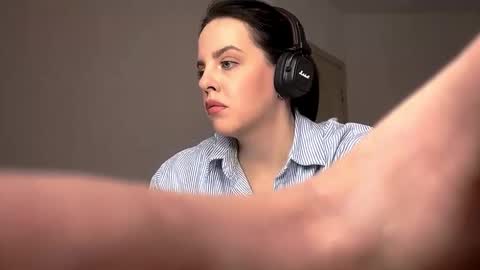 Emma online show from November 15, 10:49 am