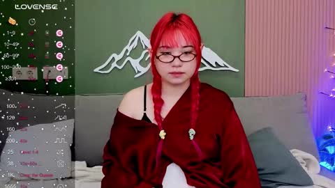 Snapshot of klee_love chatting on October 15, 5:21 am Klee online show from October 15, 5:21 am