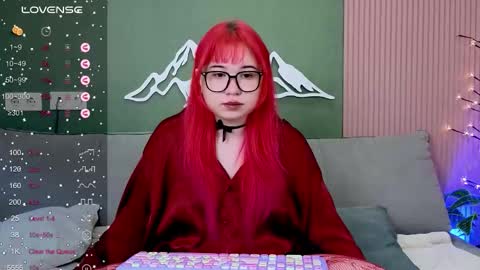 Snapshot of klee_love chatting on October 13, 4:59 am Klee online show from October 13, 4:59 am
