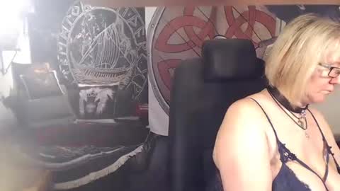 Michelle online show from March 12, 5:49 pm