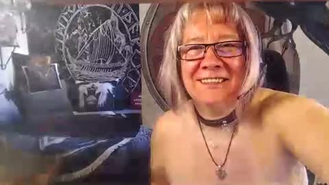 Michelle online show from October 3, 10:53 am