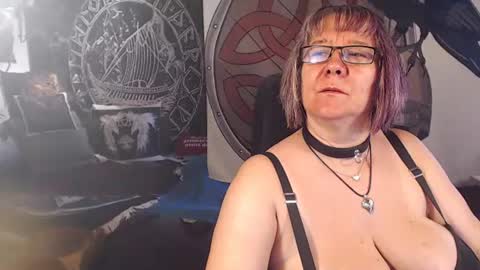 Michelle online show from August 1, 9:00 am