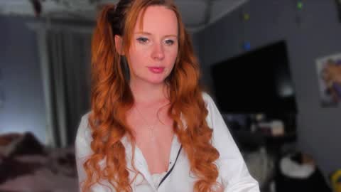 Klementinafanslyklementina6661 online show from April 24, 9:06 pm