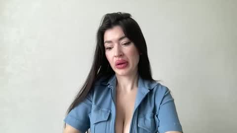 Snapshot of klover_kissu chatting on March 4, 7:41 am Klover online show from March 4, 7:41 am