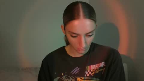 kmb25 online show from March 12, 2:47 am