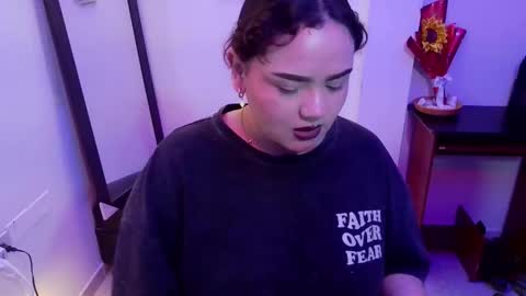 camila online show from March 17, 5:44 am