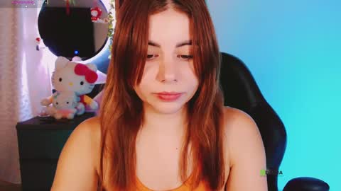 YINI online show from October 13, 1:08 am